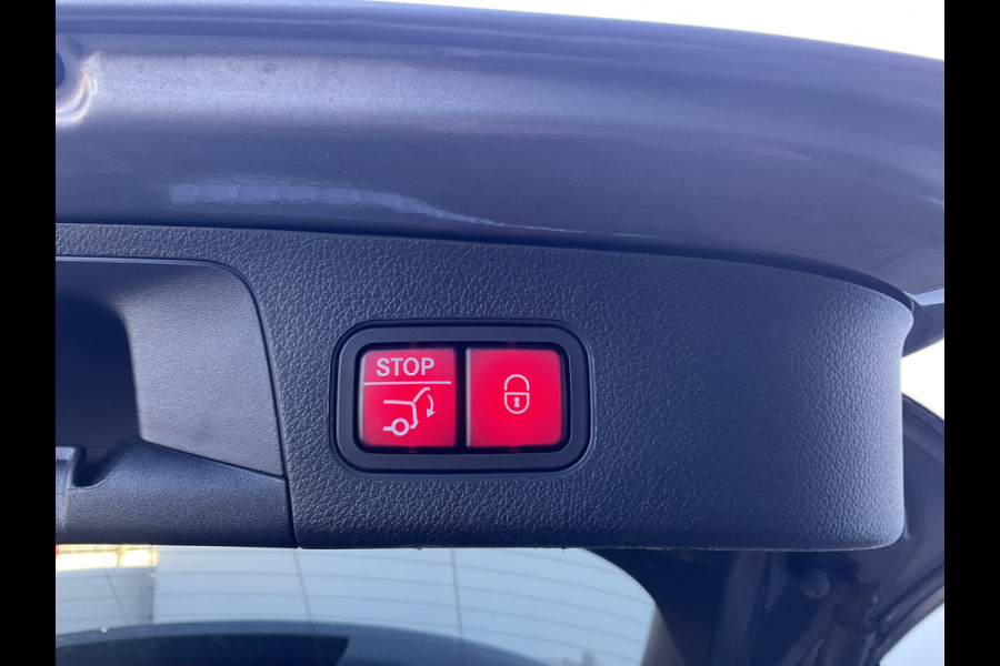 Mercedes-Benz GLA 180 Aut7 Solution AMG Pano.dak Stoel elctr+verw. Carplay Camera Business Mercedes-Benz GLA 180 Aut7 Solution AMG Pano.dak Stoel elctr+verw. Carplay Camera Business