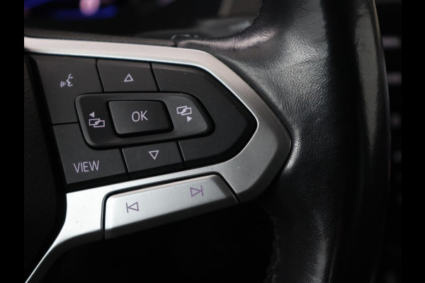 Volkswagen Passat 1.5 TSI Elegance Business R | Leder/Alcantara | Stoelverwarming | Trekhaak | Adaptive cruise | Matrix LED | Keyless | Carplay | Navigatie | Virtual Cockpit | Parkeerhulp | R Line