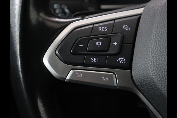 Volkswagen Passat 1.5 TSI Elegance Business R | Leder/Alcantara | Stoelverwarming | Trekhaak | Adaptive cruise | Matrix LED | Keyless | Carplay | Navigatie | Virtual Cockpit | Parkeerhulp | R Line