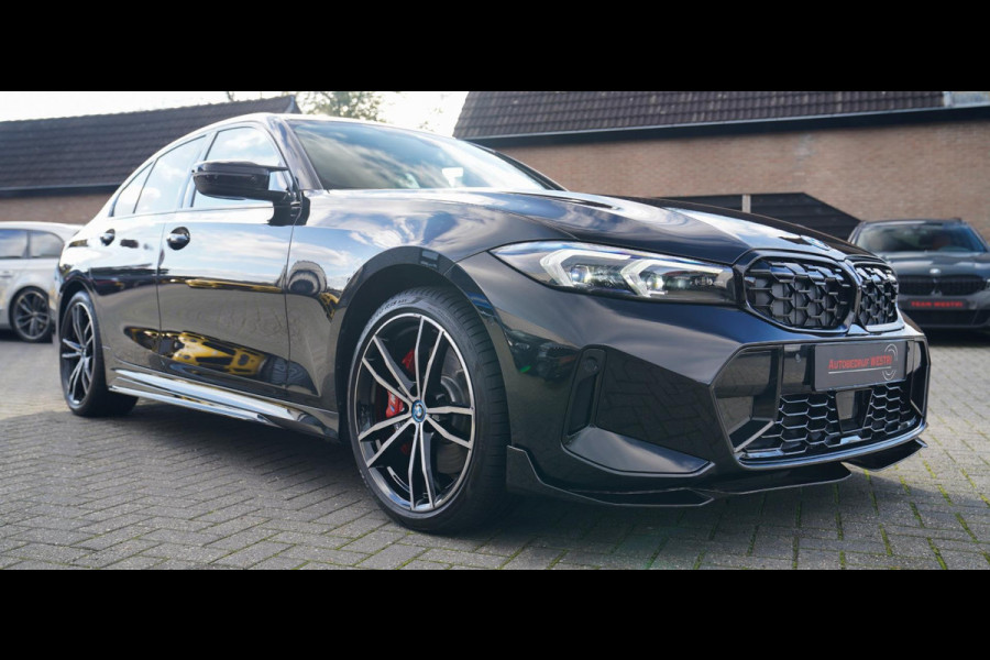 BMW 3-serie 330e xDrive M-pakket | BMW LED | Adaptieve Cruise | Camera | Harman/Kardon | Carbon | Driving Assistant | Active Guard BMW 3-serie 330e xDrive M-pakket | BMW LED | Adaptieve Cruise | Camera | Harman/Kardon | Carbon | Driving Assistant | Active Guard
