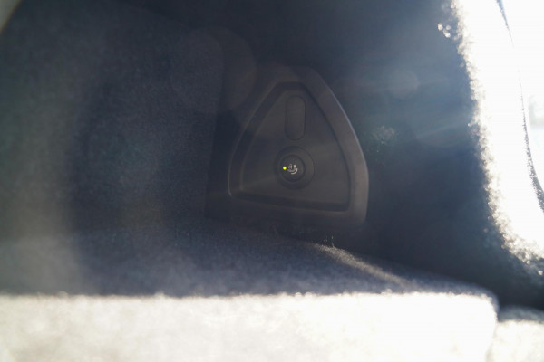 BMW 3-serie 330e xDrive M-pakket | BMW LED | Adaptieve Cruise | Camera | Harman/Kardon | Carbon | Driving Assistant | Active Guard BMW 3-serie 330e xDrive M-pakket | BMW LED | Adaptieve Cruise | Camera | Harman/Kardon | Carbon | Driving Assistant | Active Guard