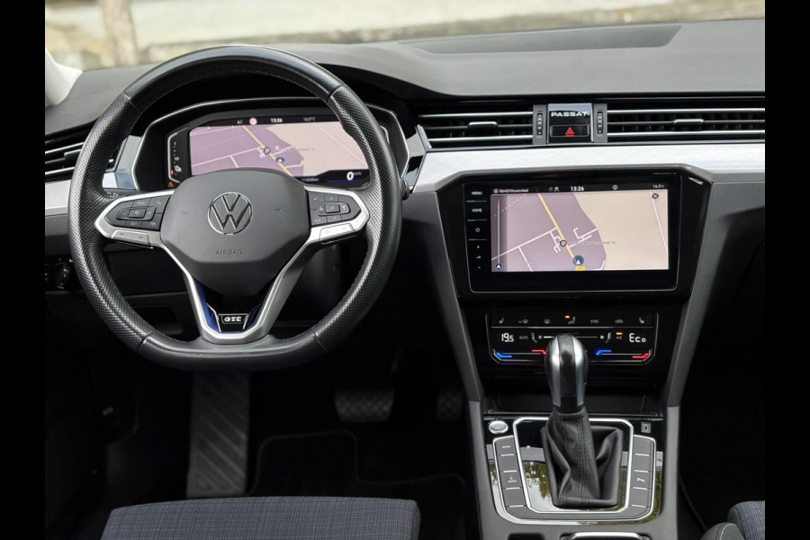 Volkswagen Passat Variant 1.4 TSI PHEV GTE Business | Navi, Carplay/Android, Camera, ACC, Afn.Trekhaak, Stoelverw. | Dealeroh. | Volkswagen Passat Variant 1.4 TSI PHEV GTE Business | Navi, Carplay/Android, Camera, ACC, Afn.Trekhaak, Stoelverw. | Dealeroh. |