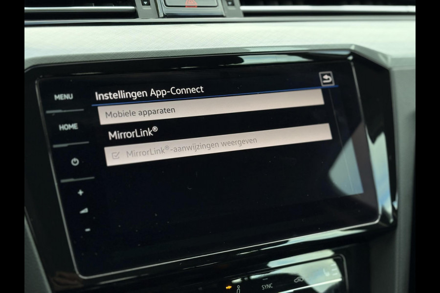 Volkswagen Passat Variant 1.4 TSI PHEV GTE Business | Navi, Carplay/Android, Camera, ACC, Afn.Trekhaak, Stoelverw. | Dealeroh. | Volkswagen Passat Variant 1.4 TSI PHEV GTE Business | Navi, Carplay/Android, Camera, ACC, Afn.Trekhaak, Stoelverw. | Dealeroh. |
