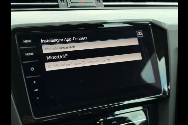Volkswagen Passat Variant 1.4 TSI PHEV GTE Business | Navi, Carplay/Android, Camera, ACC, Afn.Trekhaak, Stoelverw. | Dealeroh. | Volkswagen Passat Variant 1.4 TSI PHEV GTE Business | Navi, Carplay/Android, Camera, ACC, Afn.Trekhaak, Stoelverw. | Dealeroh. |