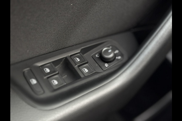 Volkswagen Passat Variant 1.4 TSI PHEV GTE Business | Navi, Carplay/Android, Camera, ACC, Afn.Trekhaak, Stoelverw. | Dealeroh. | Volkswagen Passat Variant 1.4 TSI PHEV GTE Business | Navi, Carplay/Android, Camera, ACC, Afn.Trekhaak, Stoelverw. | Dealeroh. |