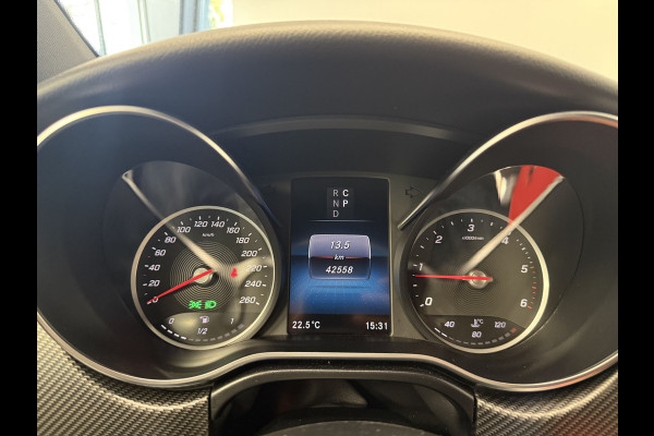 Mercedes-Benz V-Klasse 300d Extra Lang Avantgarde Edition AMG-Line Standkachel Luchtvering Mercedes-Benz V-Klasse 300d Extra Lang Avantgarde Edition AMG-Line Standkachel Luchtvering