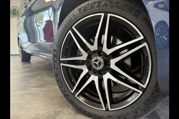 Mercedes-Benz V-Klasse 300d Extra Lang Avantgarde Edition AMG-Line Standkachel Luchtvering Mercedes-Benz V-Klasse 300d Extra Lang Avantgarde Edition AMG-Line Standkachel Luchtvering