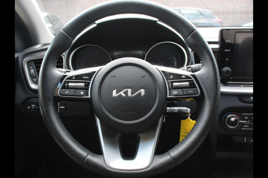 Kia Xceed 1.0 T-GDi 120pk ComfortLine | Camera | Navigatie | Apple Carplay/Android Auto | Climate Control | Cruise control | Lichtmetalen velgen