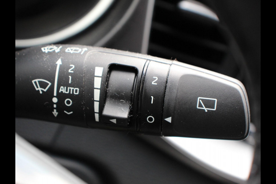 Kia Xceed 1.0 T-GDi 120pk ComfortLine | Camera | Navigatie | Apple Carplay/Android Auto | Climate Control | Cruise control | Lichtmetalen velgen