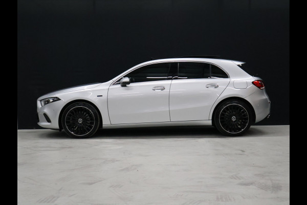 Mercedes-Benz A-Klasse 250 e Business Solution Luxury Limited [SCHUIFKANTELDAK, MEMORY SEATS, APPLE CARPLAY, ANDROID, BURMESTER SOUND, CAMERA, VOL LEDER, CRUISE, CLIMATE, NIEUWSTAAT]