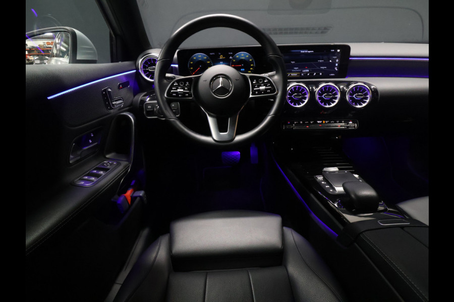 Mercedes-Benz A-Klasse 250 e Business Solution Luxury Limited [SCHUIFKANTELDAK, MEMORY SEATS, APPLE CARPLAY, ANDROID, BURMESTER SOUND, CAMERA, VOL LEDER, CRUISE, CLIMATE, NIEUWSTAAT]