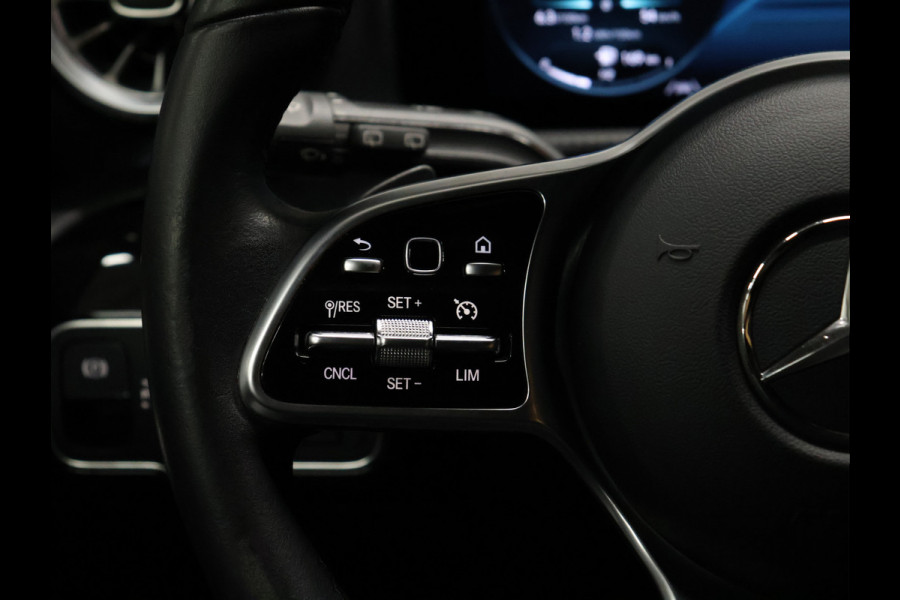 Mercedes-Benz A-Klasse 250 e Business Solution Luxury Limited [SCHUIFKANTELDAK, MEMORY SEATS, APPLE CARPLAY, ANDROID, BURMESTER SOUND, CAMERA, VOL LEDER, CRUISE, CLIMATE, NIEUWSTAAT]