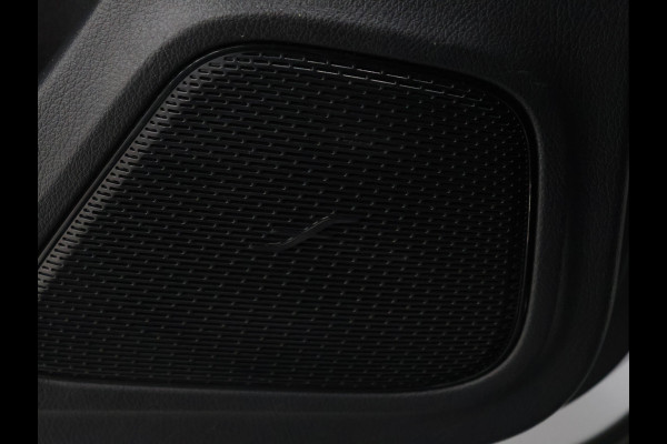 Mercedes-Benz A-Klasse 250 e Business Solution Luxury Limited [SCHUIFKANTELDAK, MEMORY SEATS, APPLE CARPLAY, ANDROID, BURMESTER SOUND, CAMERA, VOL LEDER, CRUISE, CLIMATE, NIEUWSTAAT]