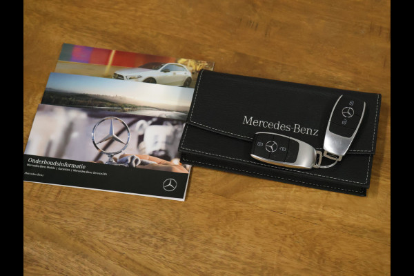 Mercedes-Benz A-Klasse 250 e Business Solution Luxury Limited [SCHUIFKANTELDAK, MEMORY SEATS, APPLE CARPLAY, ANDROID, BURMESTER SOUND, CAMERA, VOL LEDER, CRUISE, CLIMATE, NIEUWSTAAT]