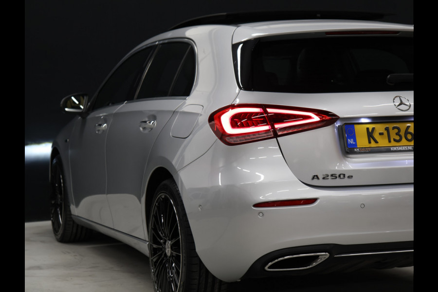 Mercedes-Benz A-Klasse 250 e Business Solution Luxury Limited [SCHUIFKANTELDAK, MEMORY SEATS, APPLE CARPLAY, ANDROID, BURMESTER SOUND, CAMERA, VOL LEDER, CRUISE, CLIMATE, NIEUWSTAAT]