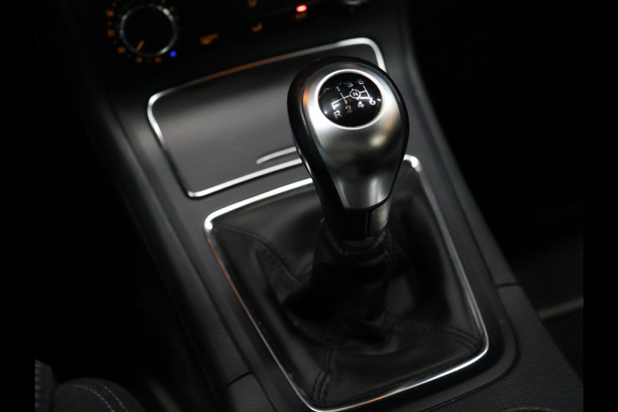 Mercedes-Benz B-Klasse 180 Blue Efficiency Business [TREKHAAK, CAMERA, PDC V+A, STOELVERWARMING, 6-BAK, BLUETOOTH, CRUISE, NIEUWSTAAT]