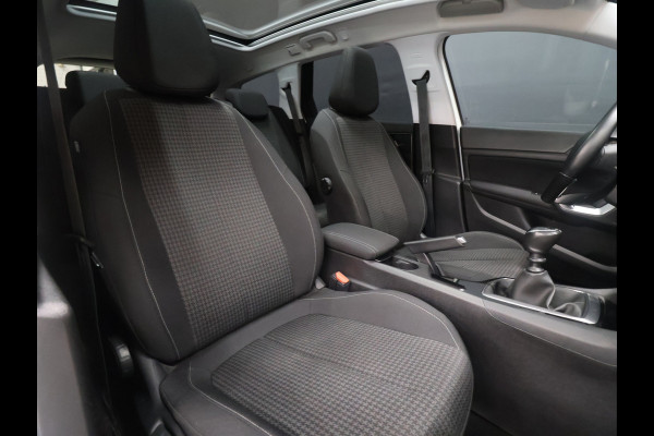 Peugeot 308 SW 1.2 PureTech Blue Lease Executive [PANORAMADAK, TREKHAAK, APPLE CARPLAY, ANDROID, PDC V+A, 6-BAK, CRUISE, LANE ASSIST, NIEUWSTAAT]