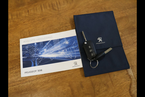 Peugeot 308 SW 1.2 PureTech Blue Lease Executive [PANORAMADAK, TREKHAAK, APPLE CARPLAY, ANDROID, PDC V+A, 6-BAK, CRUISE, LANE ASSIST, NIEUWSTAAT]