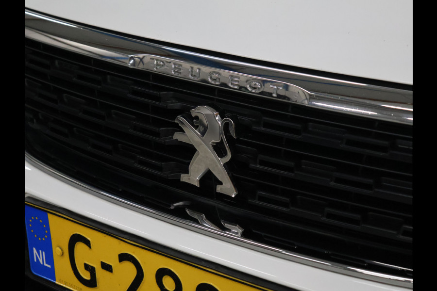 Peugeot 308 SW 1.2 PureTech Blue Lease Executive [PANORAMADAK, TREKHAAK, APPLE CARPLAY, ANDROID, PDC V+A, 6-BAK, CRUISE, LANE ASSIST, NIEUWSTAAT]