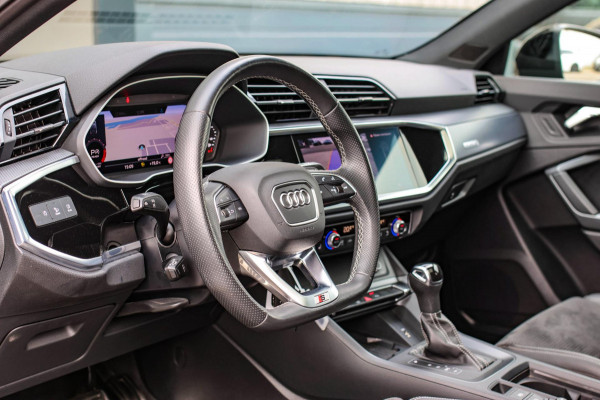 Audi Q3 Sportback 40 TFSI Quattro S-Line *Pano*Camera*Trekhaak*Elek. Stoelen* Audi Q3 Sportback 40 TFSI Quattro S-Line *Pano*Camera*Trekhaak*Elek. Stoelen*