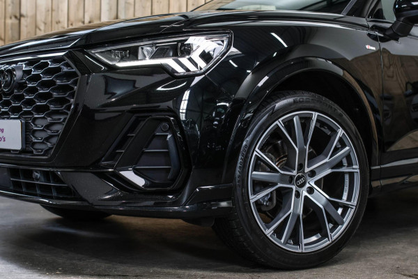 Audi Q3 Sportback 40 TFSI Quattro S-Line *Pano*Camera*Trekhaak*Elek. Stoelen* Audi Q3 Sportback 40 TFSI Quattro S-Line *Pano*Camera*Trekhaak*Elek. Stoelen*