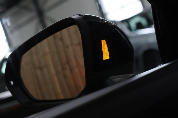 Audi Q3 Sportback 40 TFSI Quattro S-Line *Pano*Camera*Trekhaak*Elek. Stoelen* Audi Q3 Sportback 40 TFSI Quattro S-Line *Pano*Camera*Trekhaak*Elek. Stoelen*