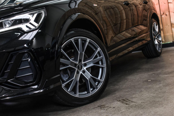 Audi Q3 Sportback 40 TFSI Quattro S-Line *Pano*Camera*Trekhaak*Elek. Stoelen* Audi Q3 Sportback 40 TFSI Quattro S-Line *Pano*Camera*Trekhaak*Elek. Stoelen*