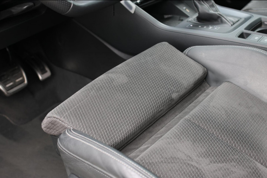 Audi Q3 Sportback 40 TFSI Quattro S-Line *Pano*Camera*Trekhaak*Elek. Stoelen* Audi Q3 Sportback 40 TFSI Quattro S-Line *Pano*Camera*Trekhaak*Elek. Stoelen*