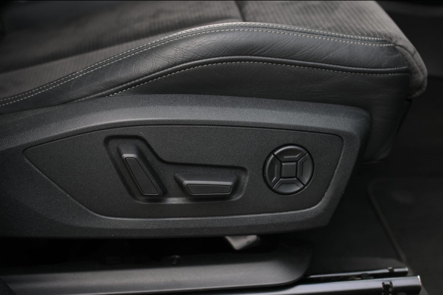 Audi Q3 Sportback 40 TFSI Quattro S-Line *Pano*Camera*Trekhaak*Elek. Stoelen* Audi Q3 Sportback 40 TFSI Quattro S-Line *Pano*Camera*Trekhaak*Elek. Stoelen*