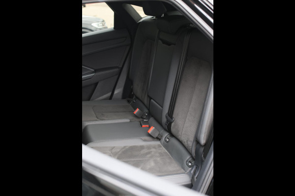 Audi Q3 Sportback 40 TFSI Quattro S-Line *Pano*Camera*Trekhaak*Elek. Stoelen* Audi Q3 Sportback 40 TFSI Quattro S-Line *Pano*Camera*Trekhaak*Elek. Stoelen*