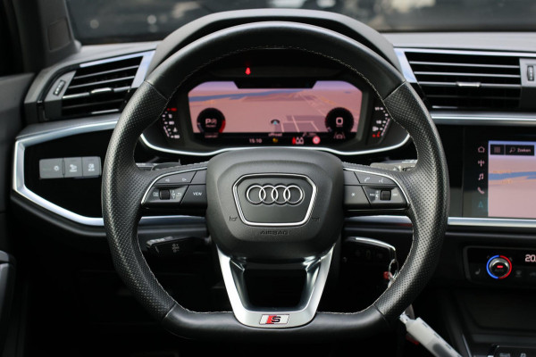 Audi Q3 Sportback 40 TFSI Quattro S-Line *Pano*Camera*Trekhaak*Elek. Stoelen* Audi Q3 Sportback 40 TFSI Quattro S-Line *Pano*Camera*Trekhaak*Elek. Stoelen*