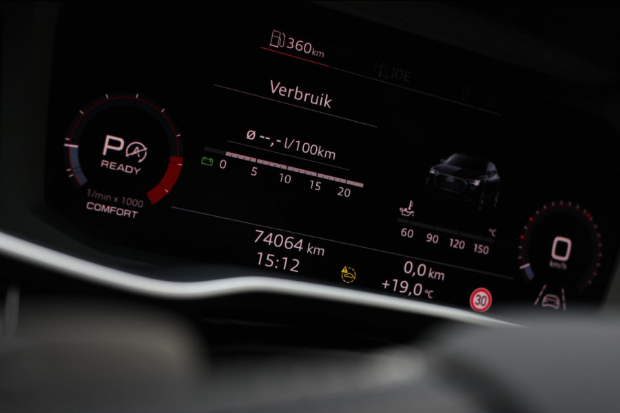 Audi Q3 Sportback 40 TFSI Quattro S-Line *Pano*Camera*Trekhaak*Elek. Stoelen* Audi Q3 Sportback 40 TFSI Quattro S-Line *Pano*Camera*Trekhaak*Elek. Stoelen*