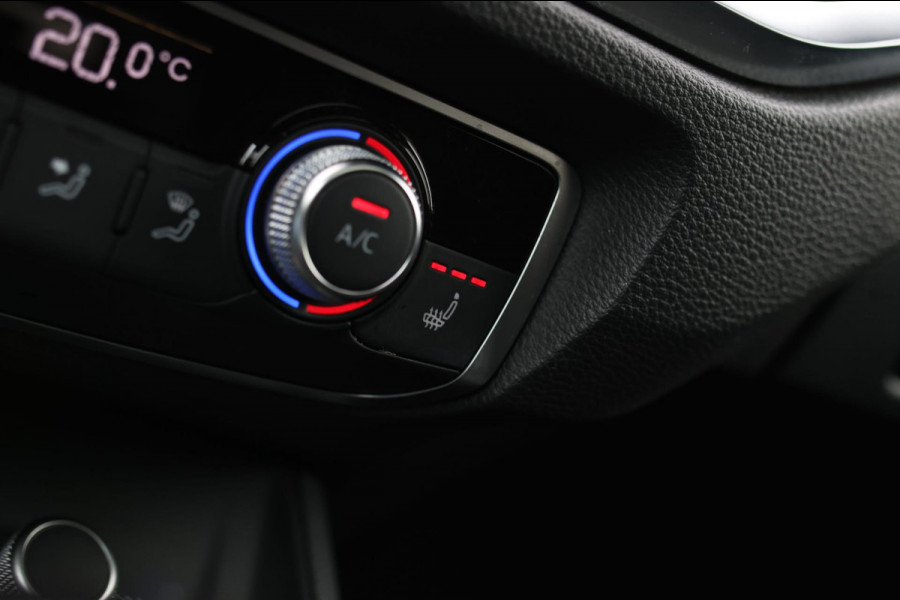 Audi Q3 Sportback 40 TFSI Quattro S-Line *Pano*Camera*Trekhaak*Elek. Stoelen* Audi Q3 Sportback 40 TFSI Quattro S-Line *Pano*Camera*Trekhaak*Elek. Stoelen*