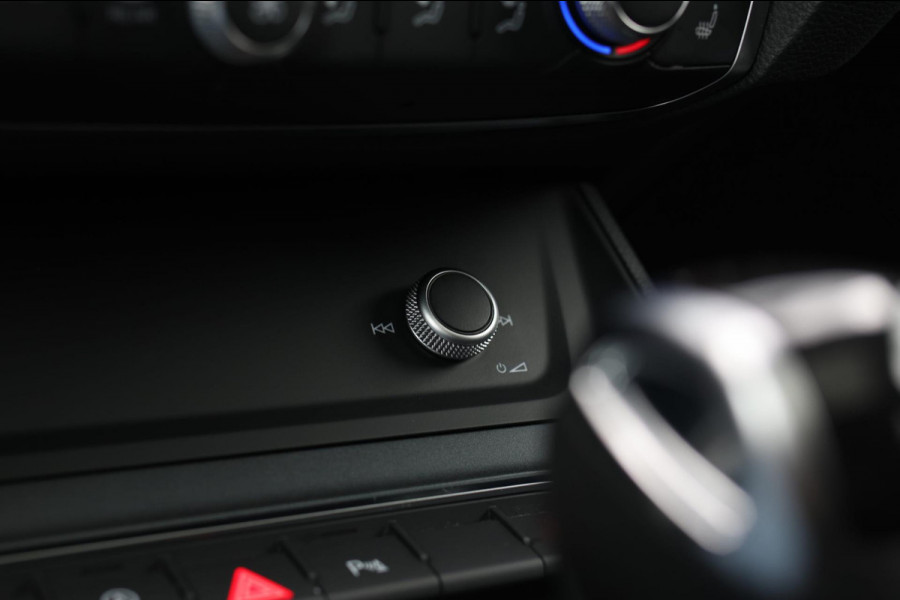 Audi Q3 Sportback 40 TFSI Quattro S-Line *Pano*Camera*Trekhaak*Elek. Stoelen* Audi Q3 Sportback 40 TFSI Quattro S-Line *Pano*Camera*Trekhaak*Elek. Stoelen*