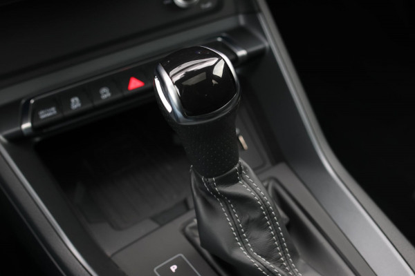 Audi Q3 Sportback 40 TFSI Quattro S-Line *Pano*Camera*Trekhaak*Elek. Stoelen* Audi Q3 Sportback 40 TFSI Quattro S-Line *Pano*Camera*Trekhaak*Elek. Stoelen*