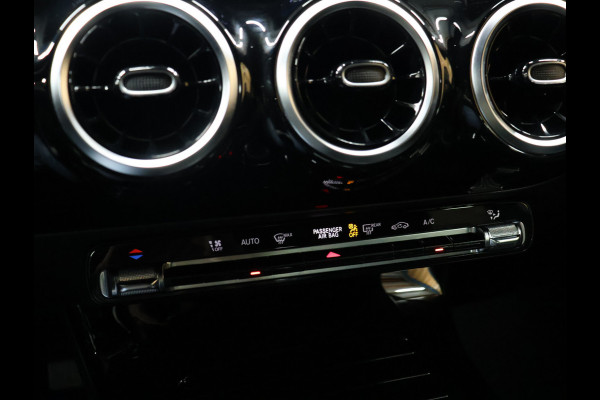 Mercedes-Benz A-Klasse 180 Sport [DIGITAL DASHBOARD, CAMERA, HALF LEDER, STOELVERWARMING, PDC V+A, BLUETOOTH, CRUISE, CLIMATE, NIEUWSTAAT]
