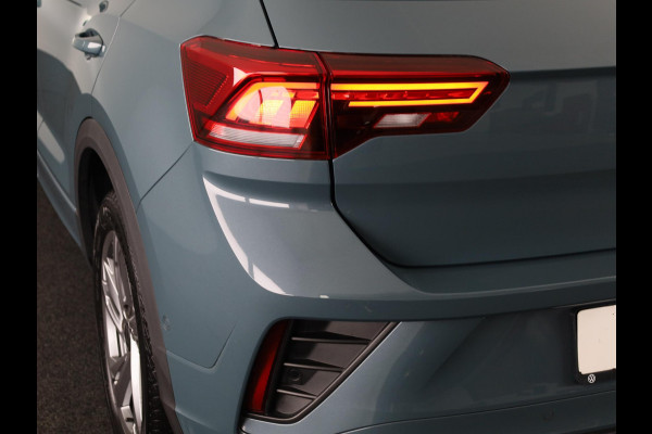 Volkswagen T-Roc 1.5 TSI R-Line 150 PK DSG | Navigatie | Trekhaak afneembaar | ErgoActive Stoel Pakket | Parkeercamera |