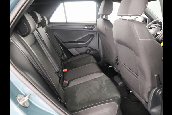 Volkswagen T-Roc 1.5 TSI R-Line 150 PK DSG | Navigatie | Trekhaak afneembaar | ErgoActive Stoel Pakket | Parkeercamera |