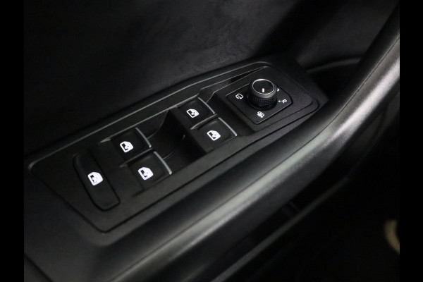 Volkswagen T-Roc 1.5 TSI R-Line 150 PK DSG | Navigatie | Trekhaak afneembaar | ErgoActive Stoel Pakket | Parkeercamera |