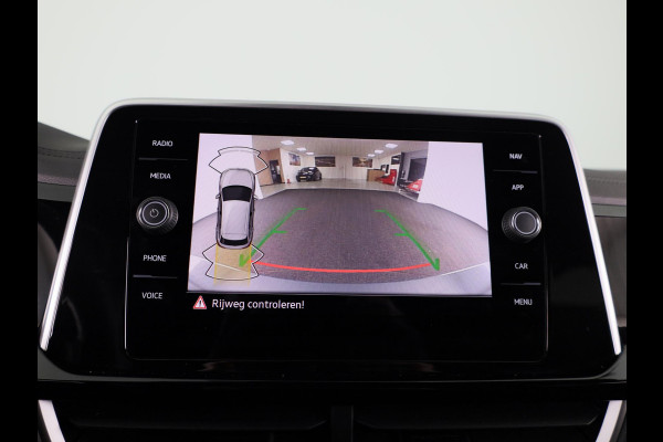 Volkswagen T-Roc 1.5 TSI R-Line 150 PK DSG | Navigatie | Trekhaak afneembaar | ErgoActive Stoel Pakket | Parkeercamera |