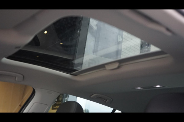 Volkswagen Golf 1.4 TSI Highline AUTOMAAT-ACC-KEYLESS-LEDER-PANORAMA-PDC-VIRTUEEL-STOELVERWARMING