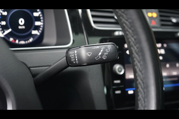 Volkswagen Golf 1.4 TSI Highline AUTOMAAT-ACC-KEYLESS-LEDER-PANORAMA-PDC-VIRTUEEL-STOELVERWARMING