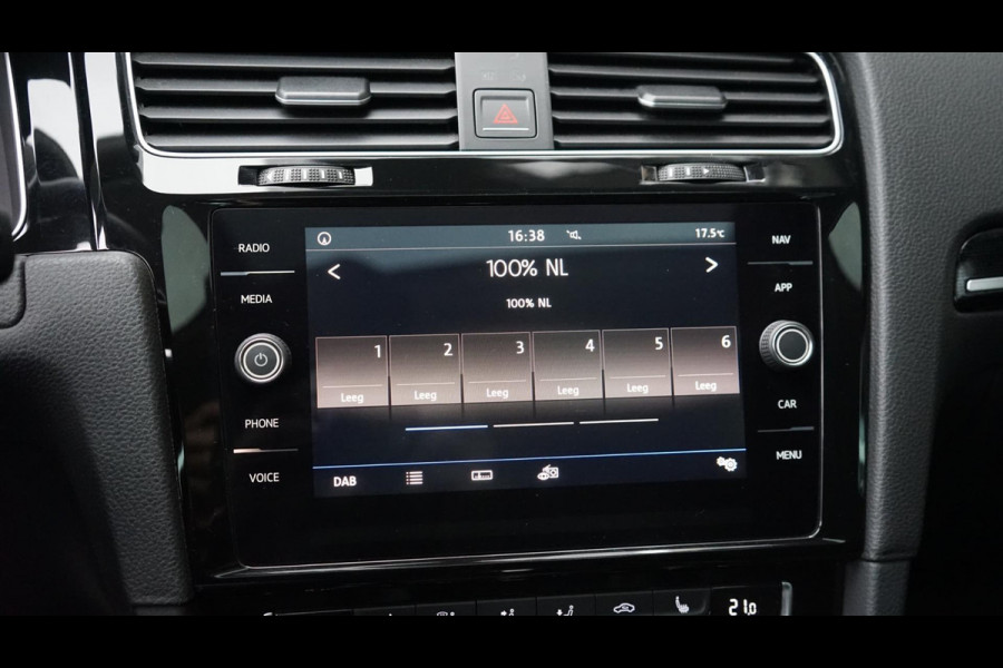 Volkswagen Golf 1.4 TSI Highline AUTOMAAT-ACC-KEYLESS-LEDER-PANORAMA-PDC-VIRTUEEL-STOELVERWARMING