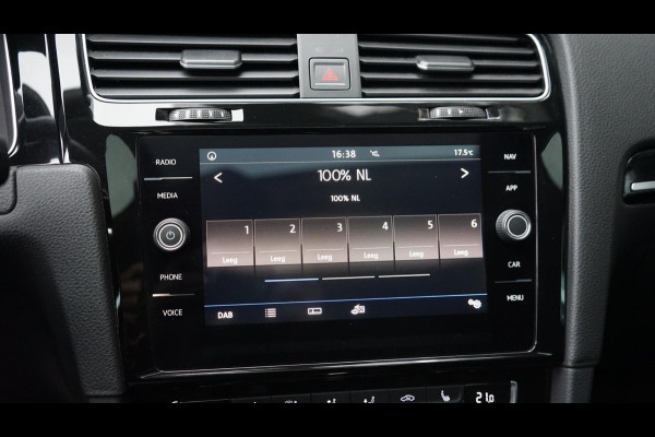 Volkswagen Golf 1.4 TSI Highline AUTOMAAT-ACC-KEYLESS-LEDER-PANORAMA-PDC-VIRTUEEL-STOELVERWARMING