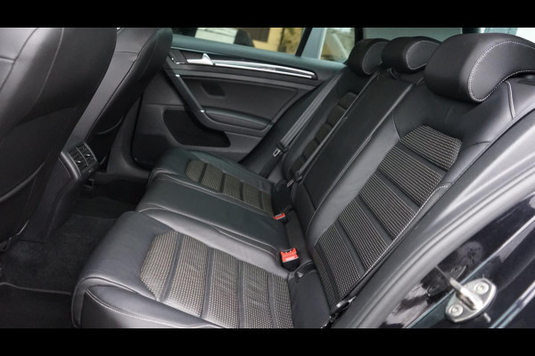 Volkswagen Golf 1.4 TSI Highline AUTOMAAT-ACC-KEYLESS-LEDER-PANORAMA-PDC-VIRTUEEL-STOELVERWARMING