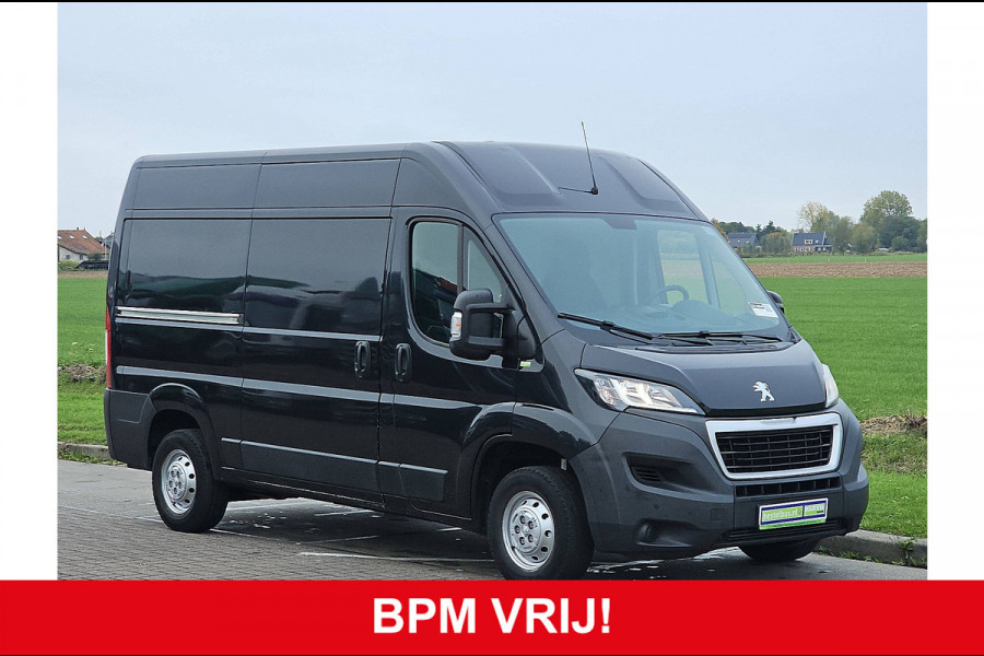 Peugeot Boxer 330 2.2 BlueHDi 120 L2H2 Premium Navi Airco NAP Trekhaak 120Pk Euro6!
