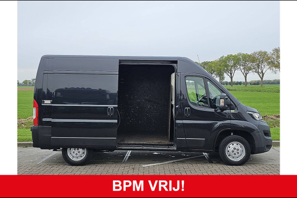 Peugeot Boxer 330 2.2 BlueHDi 120 L2H2 Premium Navi Airco NAP Trekhaak 120Pk Euro6!