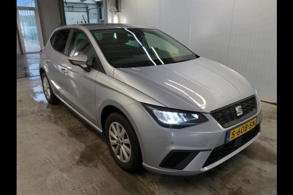 Seat Ibiza 1.0 EcoTSI Style Business Connect Navigatie Apple Carplay/Android Auto Parkeersensoren Cruise Control Stoelverwarming Virtual Cockpit Lichtmetalen velgen Climate Control