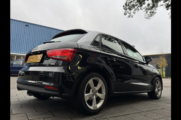 Audi A1 Sportback 1.0 TFSI Sport - Airco I Sport interieur & velgen I PDC I Veiligheid pakket I Dealer onderhouden