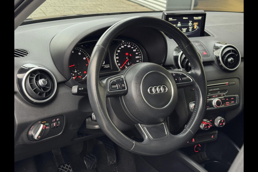 Audi A1 Sportback 1.0 TFSI Sport - Airco I Sport interieur & velgen I PDC I Veiligheid pakket I Dealer onderhouden